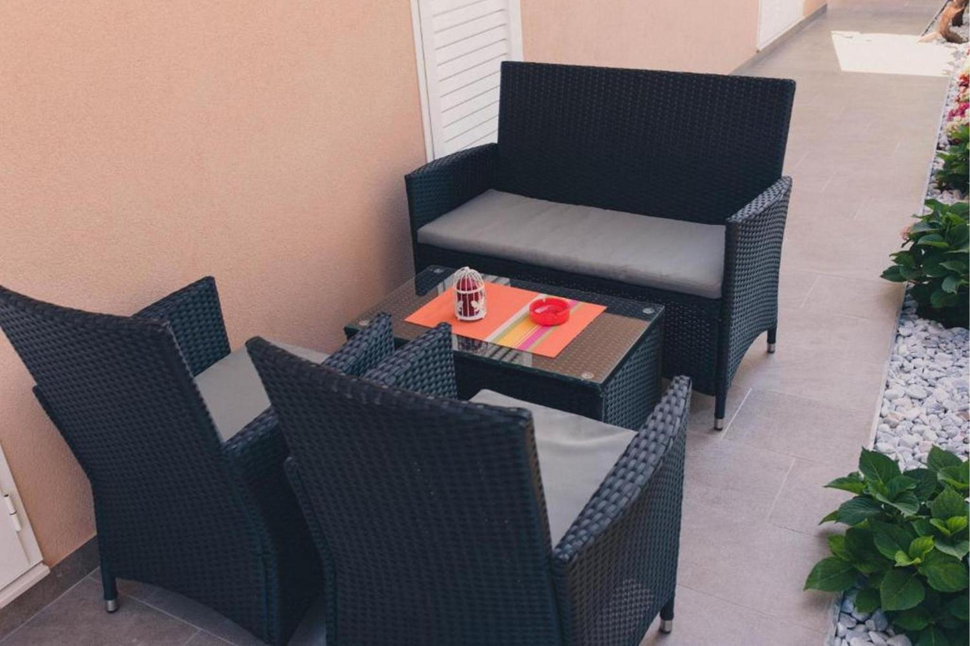 Apartments Sunny Garden Brodarica  Bilik gambar