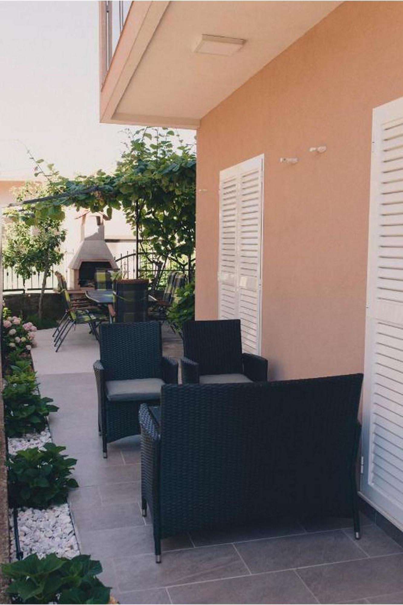 Apartments Sunny Garden Brodarica  Bilik gambar