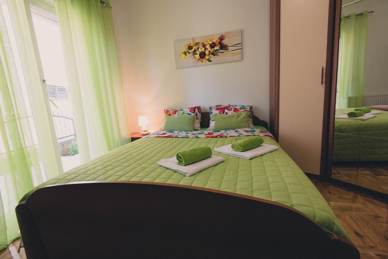Apartments Sunny Garden Brodarica  Luaran gambar