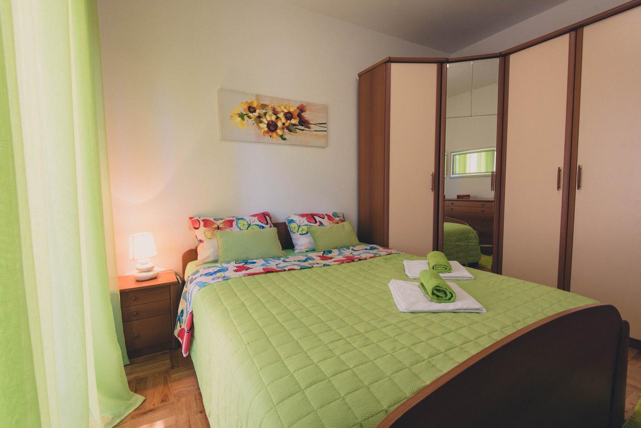 Apartments Sunny Garden Brodarica  Luaran gambar