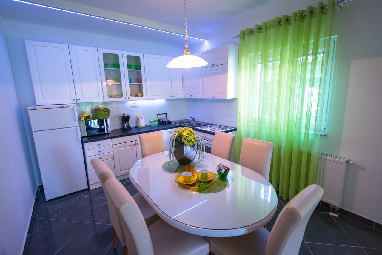 Apartments Sunny Garden Brodarica  Luaran gambar