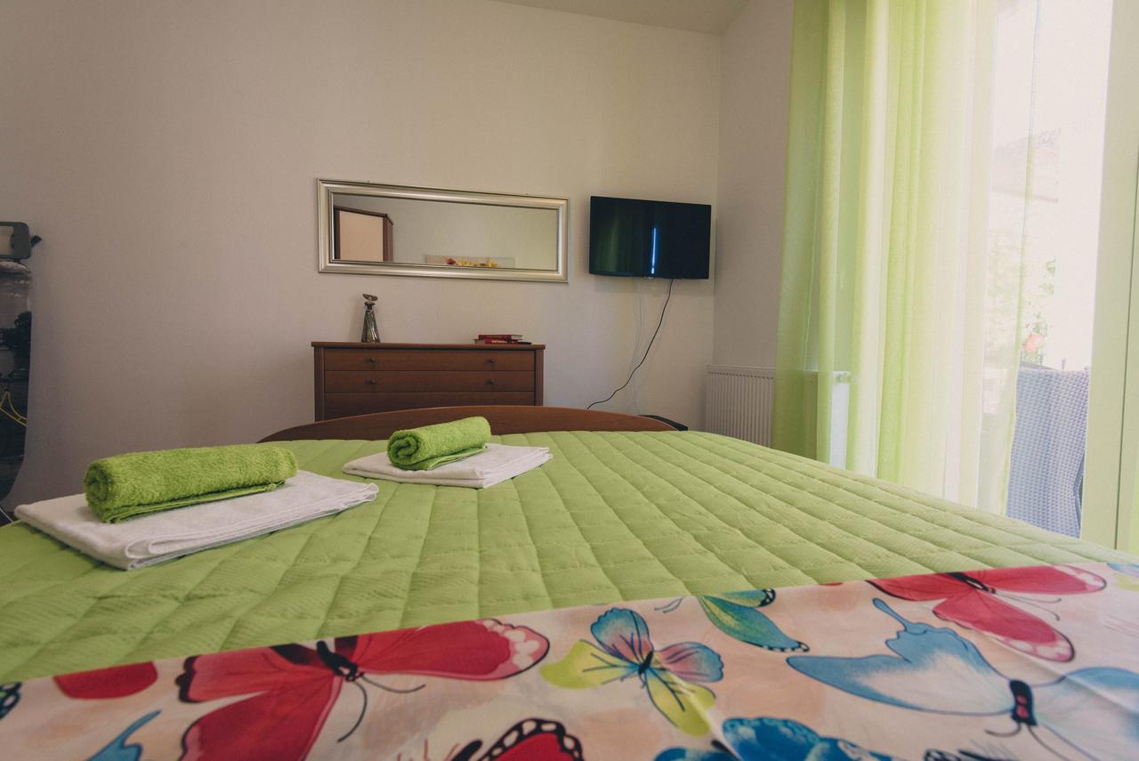 Apartments Sunny Garden Brodarica  Luaran gambar